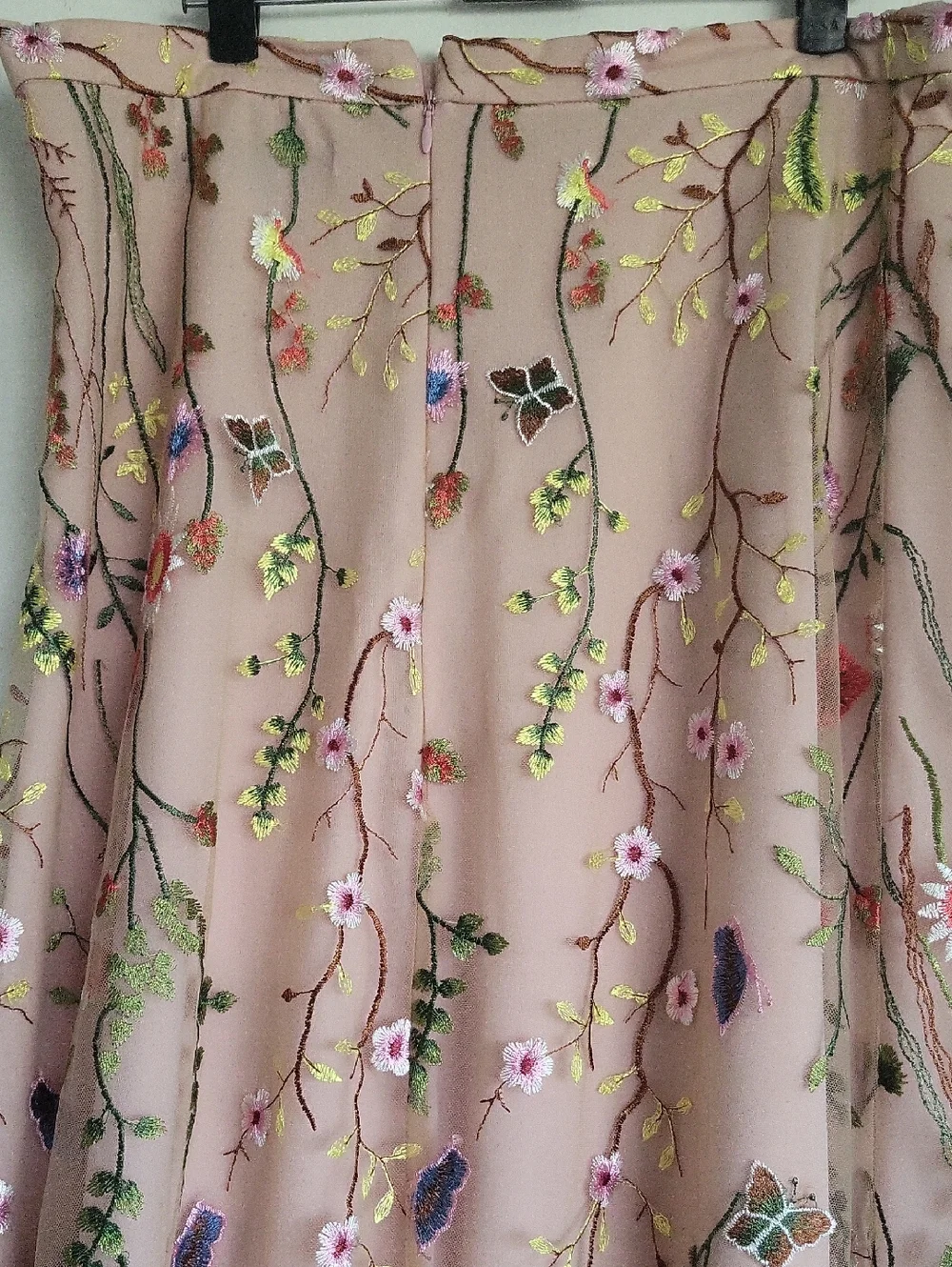 Eva Franco Anthropologie Floral Embroidered Skirt Blush Pink Size 12 - Picture 3 of 4